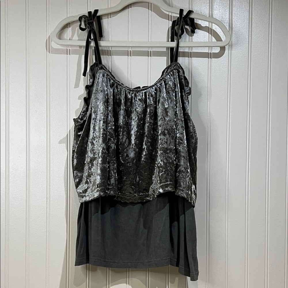 POL two-layer spaghetti strap Velvety Top NWOT